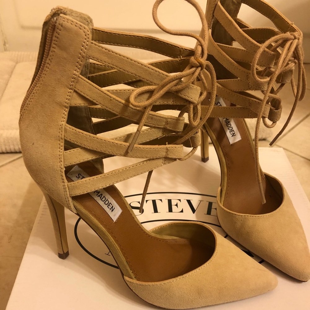 Steve Madden Lace-Up Nude heel